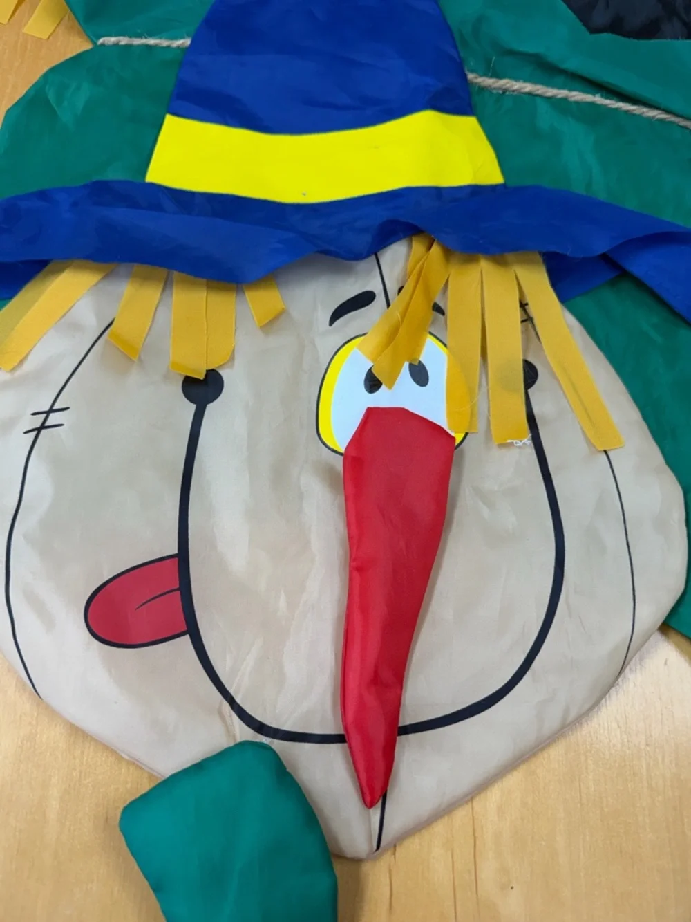 VTG outdoor Nylon Yard Flag Double Sided Fall, Halloween Scarecrow 43”tall